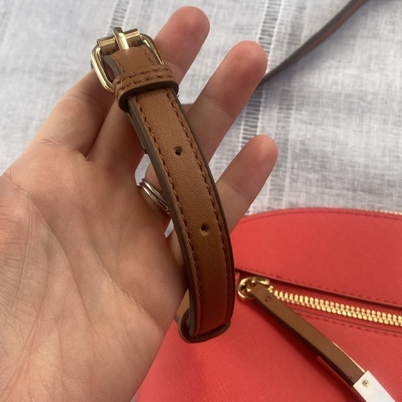 Ann Klein NWOT deep coral shoulder bag with gold embellishments. - Picture 5 of 11